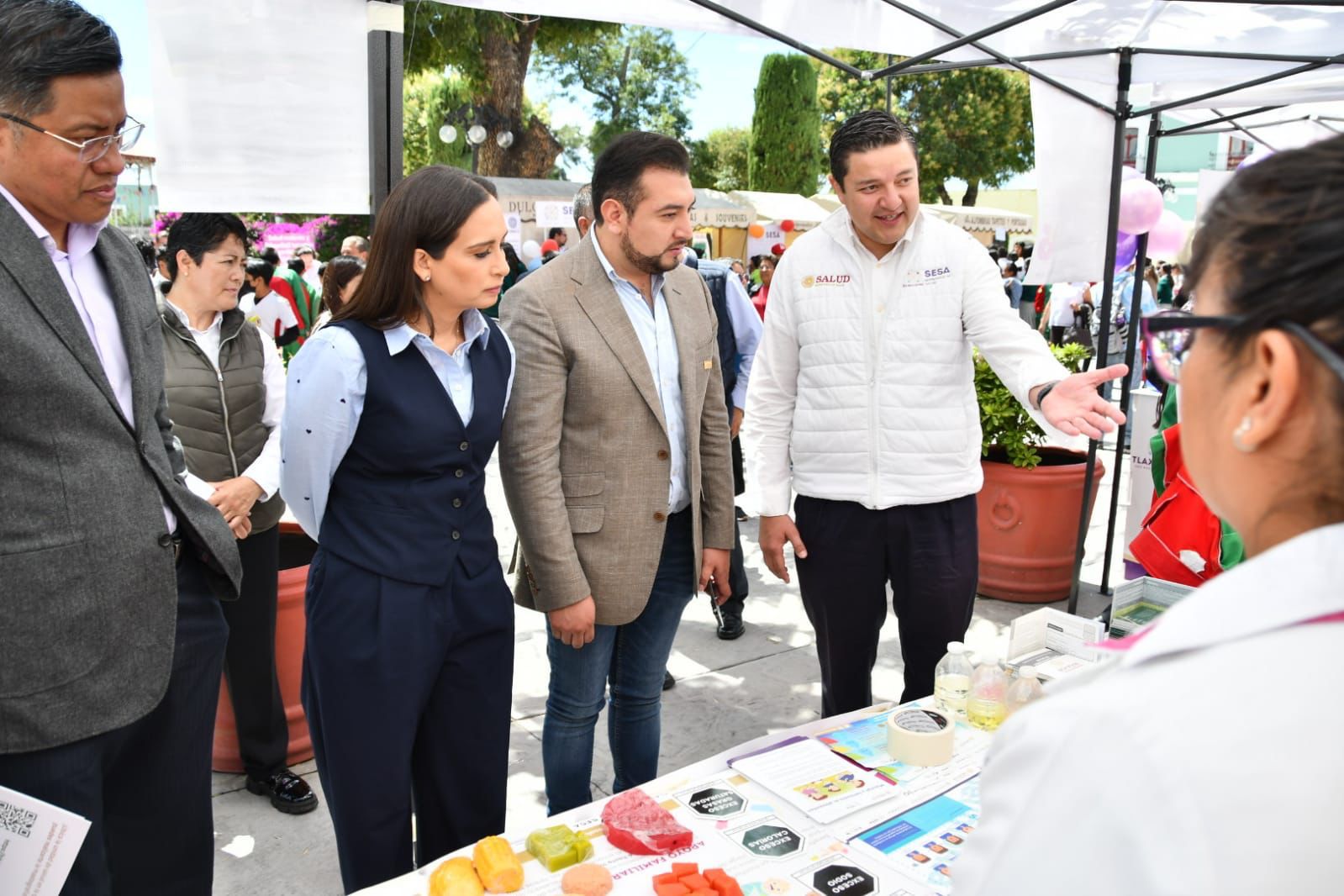 Con trabajo en equipo se benefician  las familias huamantlecas en atención a la salud: Salvador Santos Cedillo